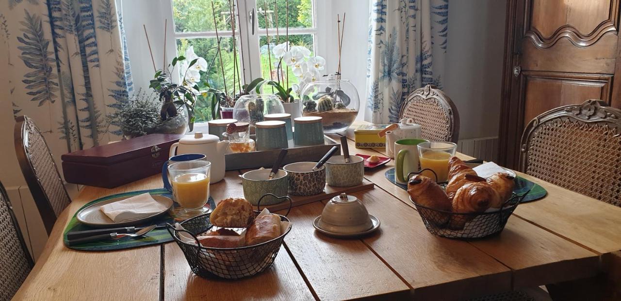 Le Champ De L'eau Bed & Breakfast